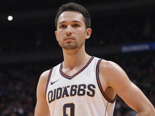 开云体育_ NBA季后赛中的决胜时刻：历史性的瞬间重温，nba赛程开拓者赛程表
