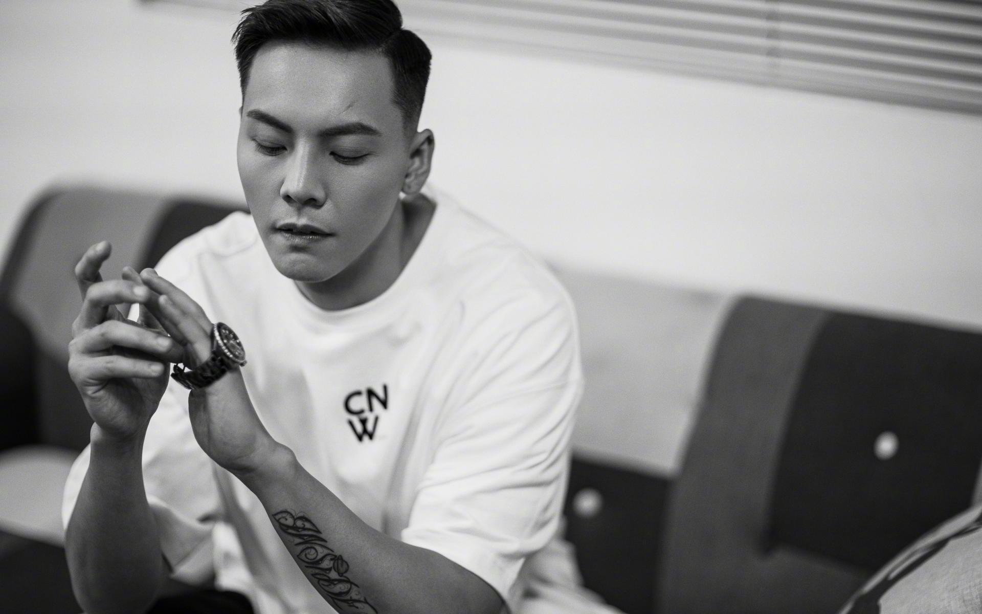 一场激烈对抗的足球比赛如何落幕？，一场激烈对抗的足球比赛如何落幕呢
